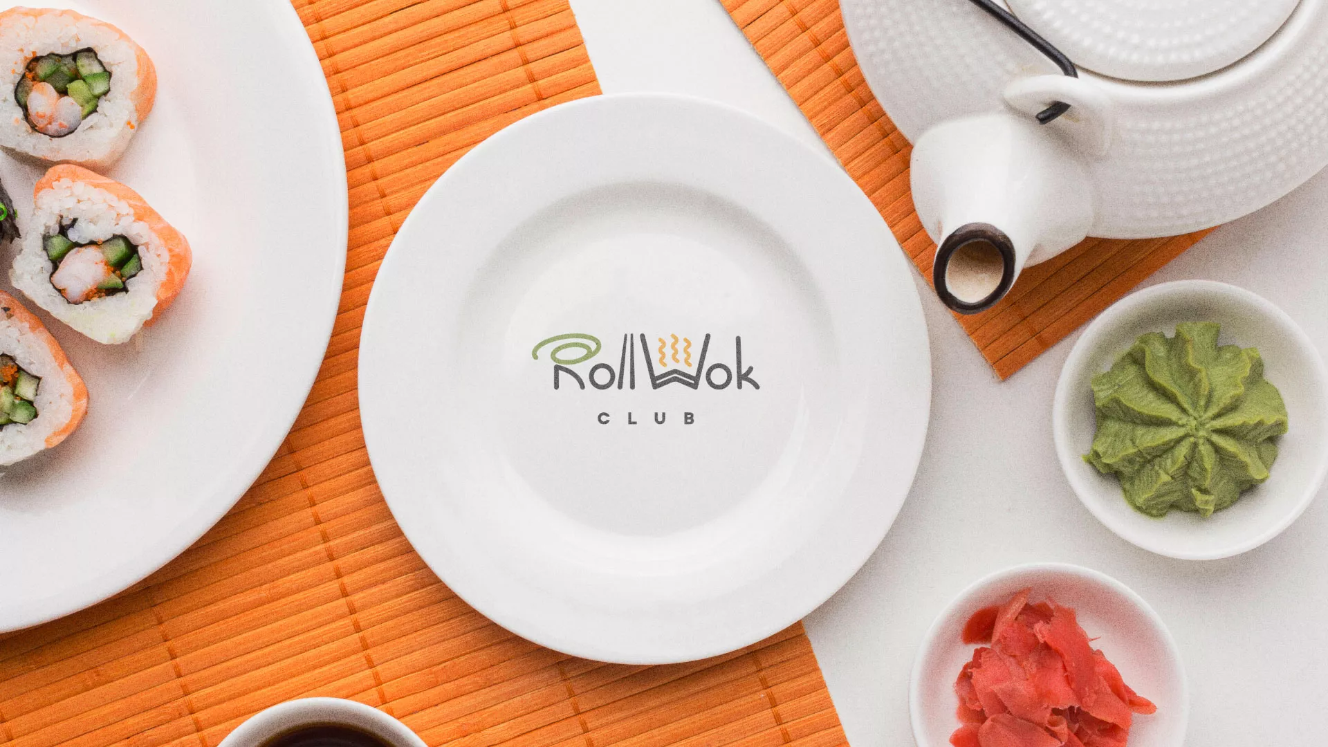 Разработка логотипа и фирменного стиля суши-бара «Roll Wok Club» в Череповце